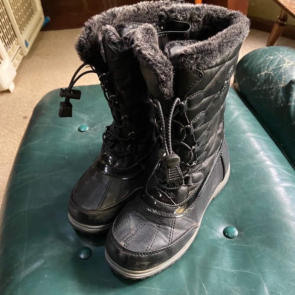 Totes snow boots sz 8